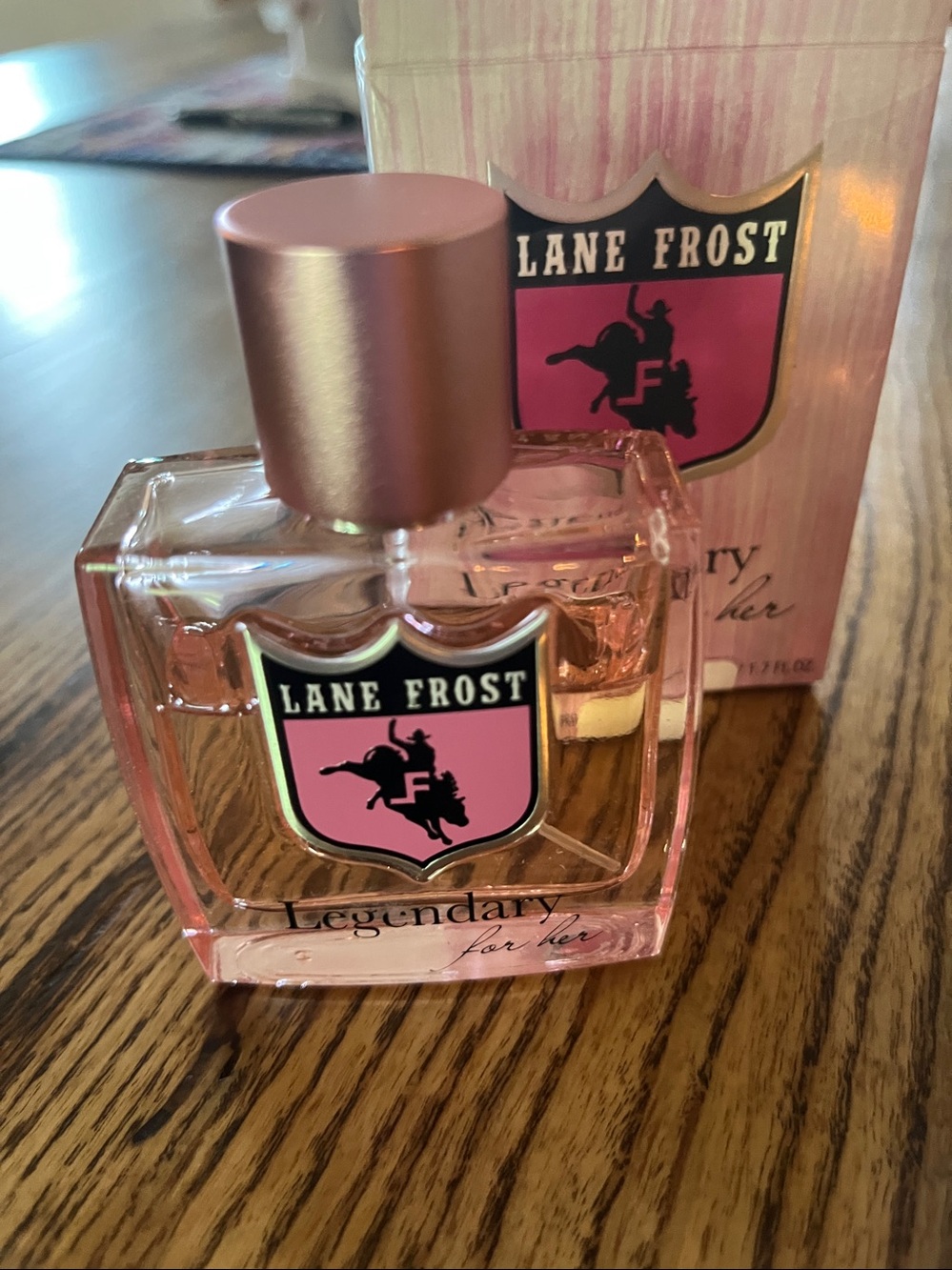 Legendary for Her Perfume Spray - Pink - Picture 3 of 4